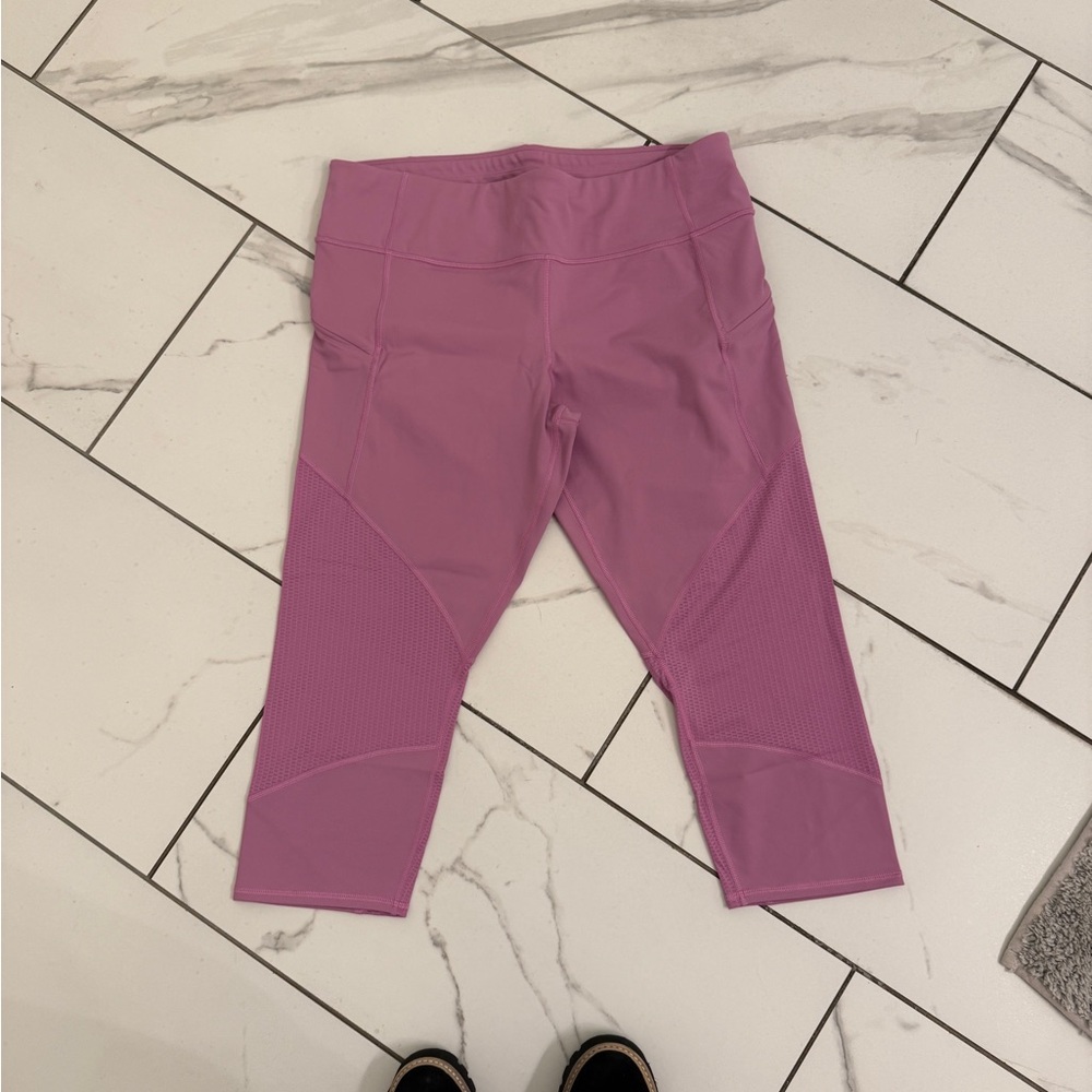 Athleta Women's Capri Pink Leggings